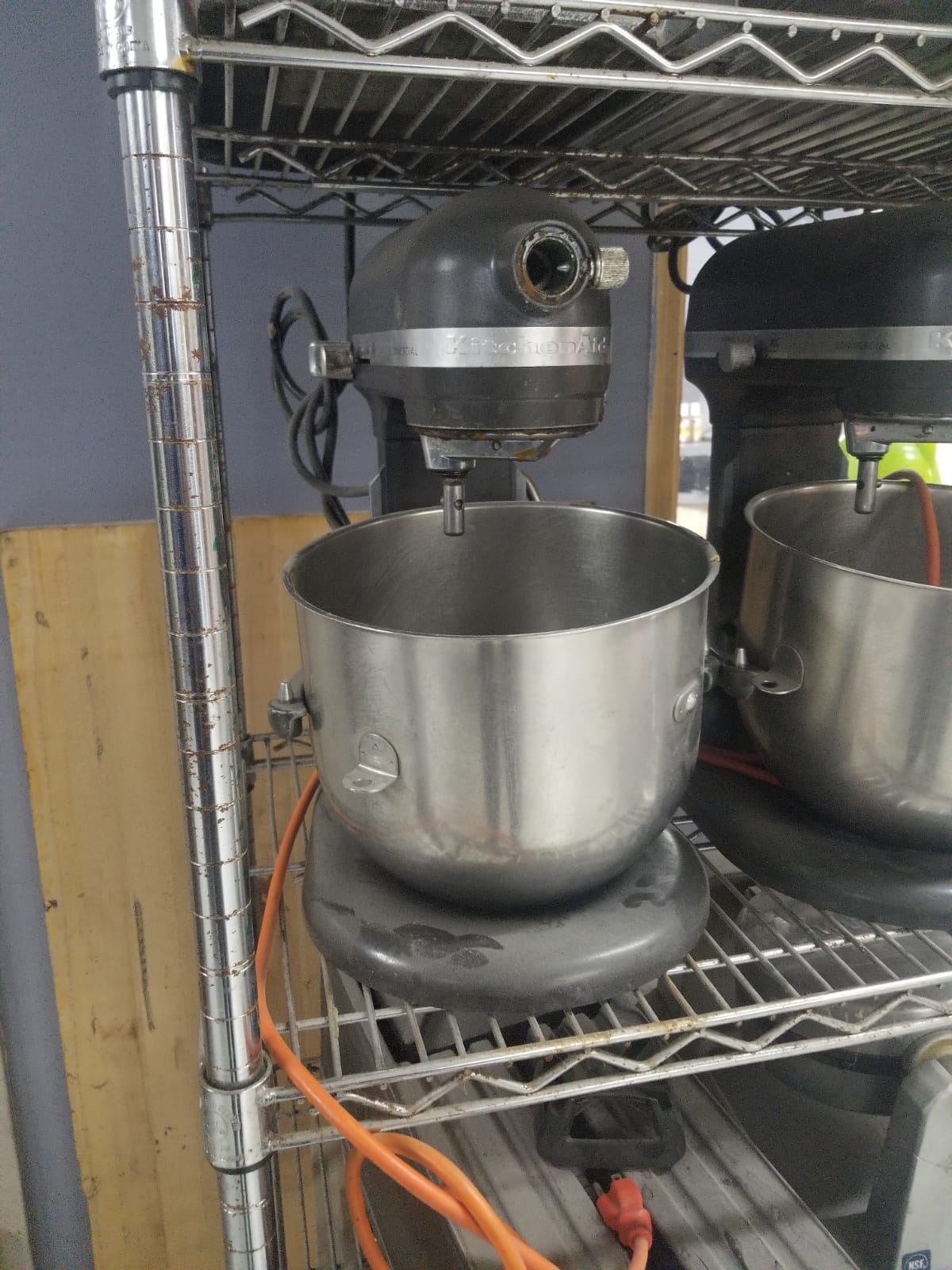 https://www.bakersauthoritys.shop/wp-content/uploads/1692/16/we-offer-kitchenaid-ksm8990dp-8-quart-bowl-lift-mixer-pre-owned-nemox-to-our-customers-who-are-valued-at-a-reasonable-cost-and-with-an-excellent-level-of-service_0.jpg